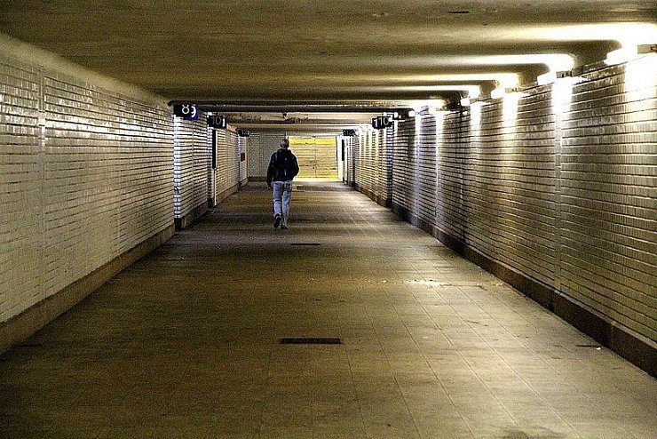 Der unterirdische Zugang zu den Bahnsteigen auf dem Bahnhof Löhne ist vor allem für Frauen sehr angsteinflößend. - © FOTO: CAROLIN NIEDER-ENTGELMEIER
