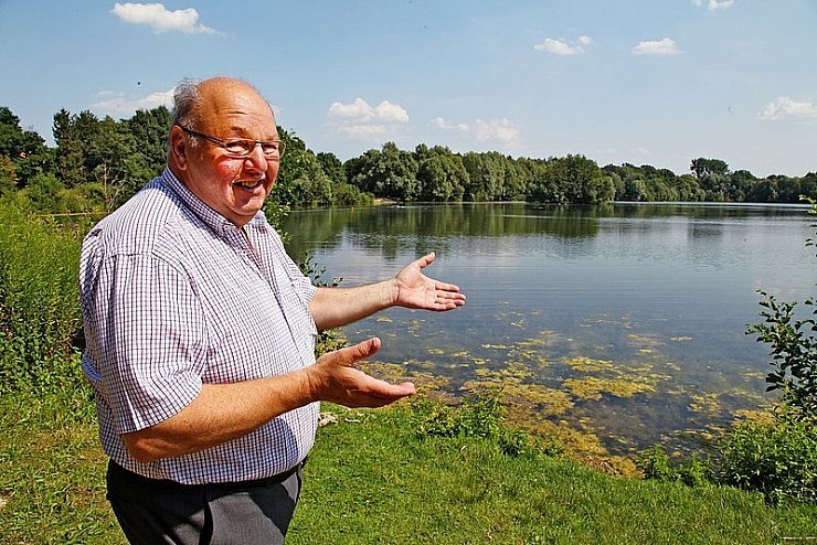 Verlockend, aber verboten: Das Baden im Meschesee ist untersagt - aus gutem Grund, weiß Gerhard Judas, Vorsitzender der DLRG Lippe. - © Foto: Gerstendorf-Welle