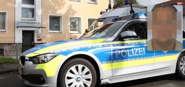 Die Polizei am Montag vor Ort in Detmold.   - © Vera Gerstendorf-Welle(LZ)