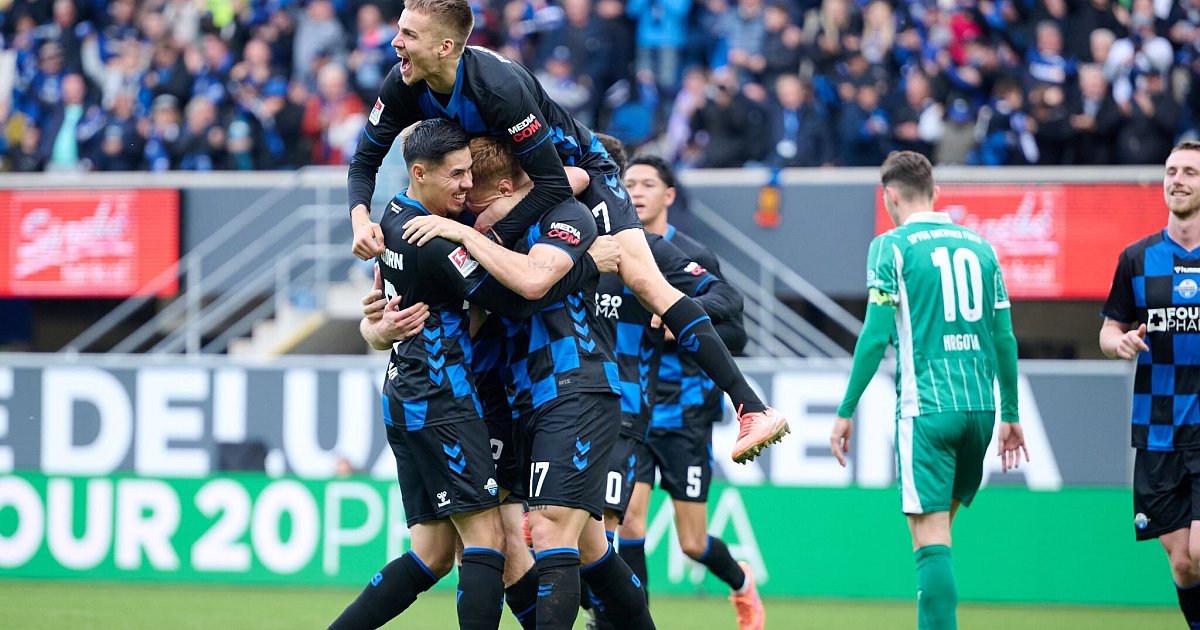 Paderborn-schie-t-sich-an-die-Tabellenspitze