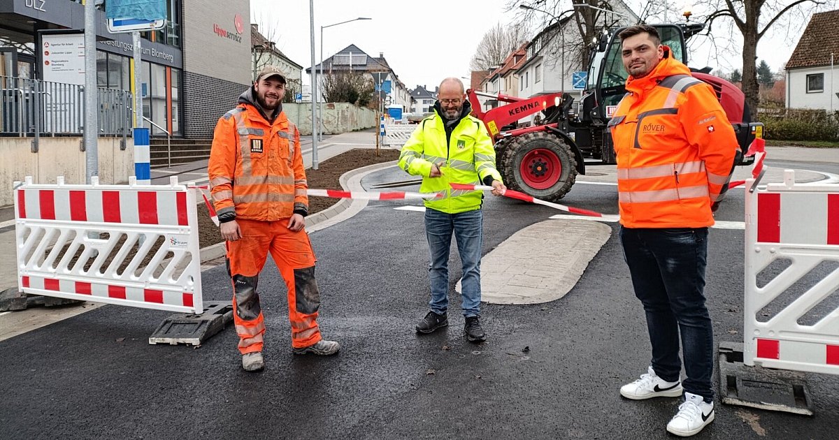Mehr-Sicherheit-weniger-Durchgangsverkehr-Blomberg-er-ffnet-sanierte-Bahnhofstra-e