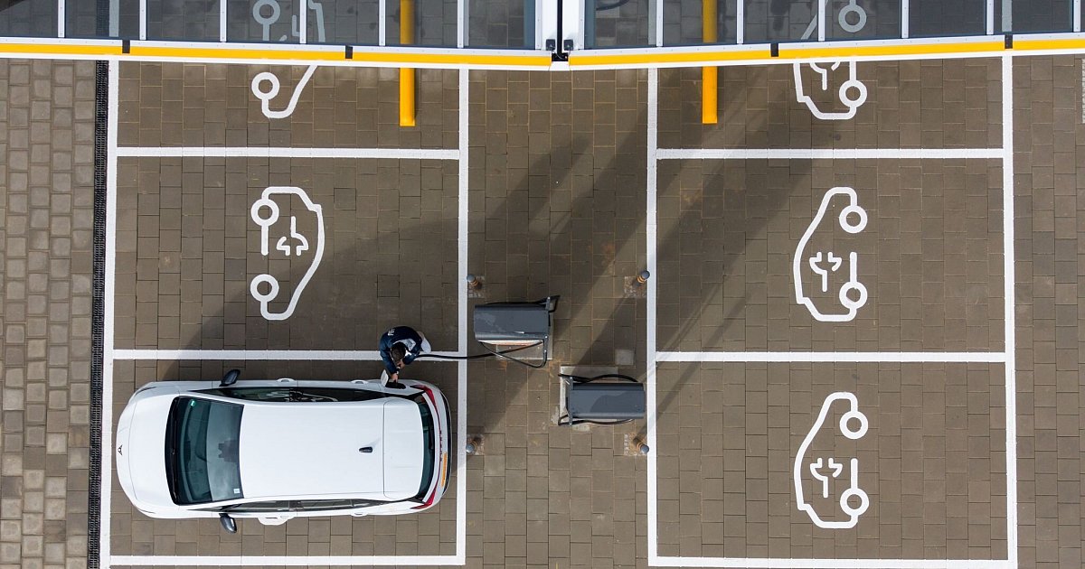 Fast-zwei-Millionen-Elektroautos-auf-der-Stra-e