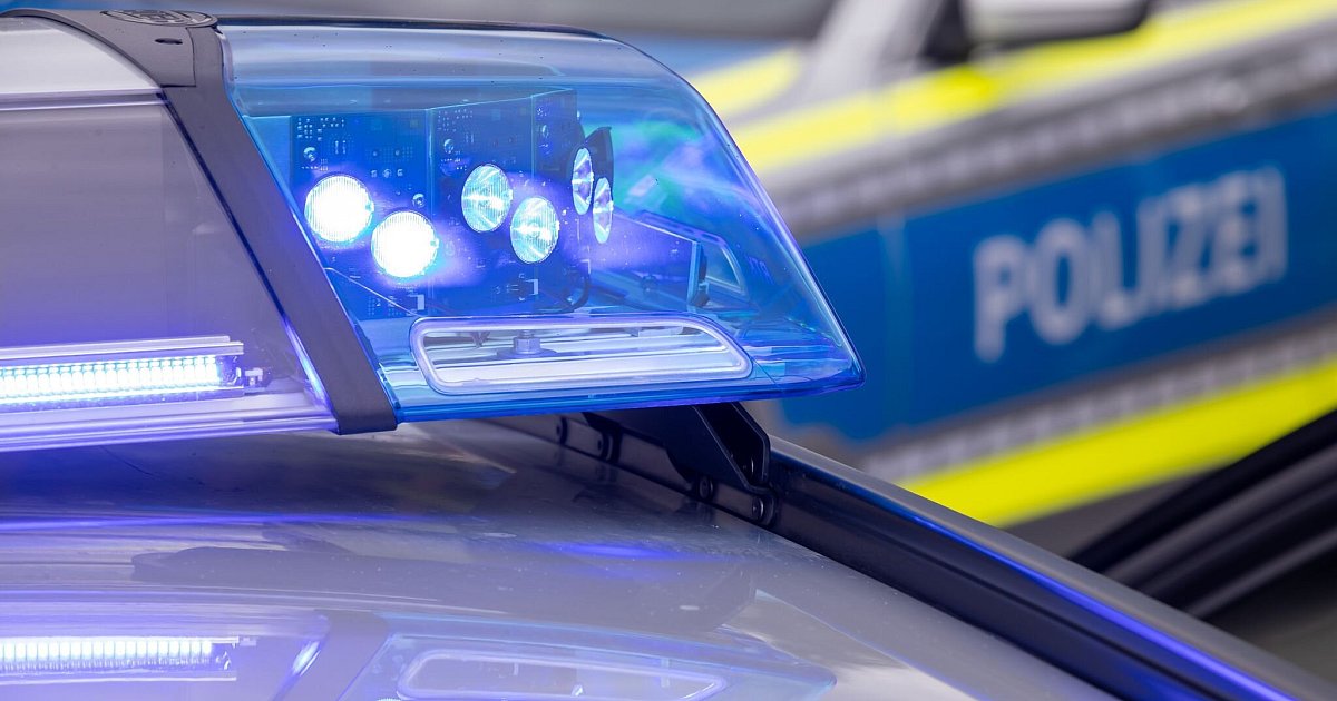 Autofahrer-wird-bei-Unfall-auf-A42-lebensgef-hrlich-verletzt