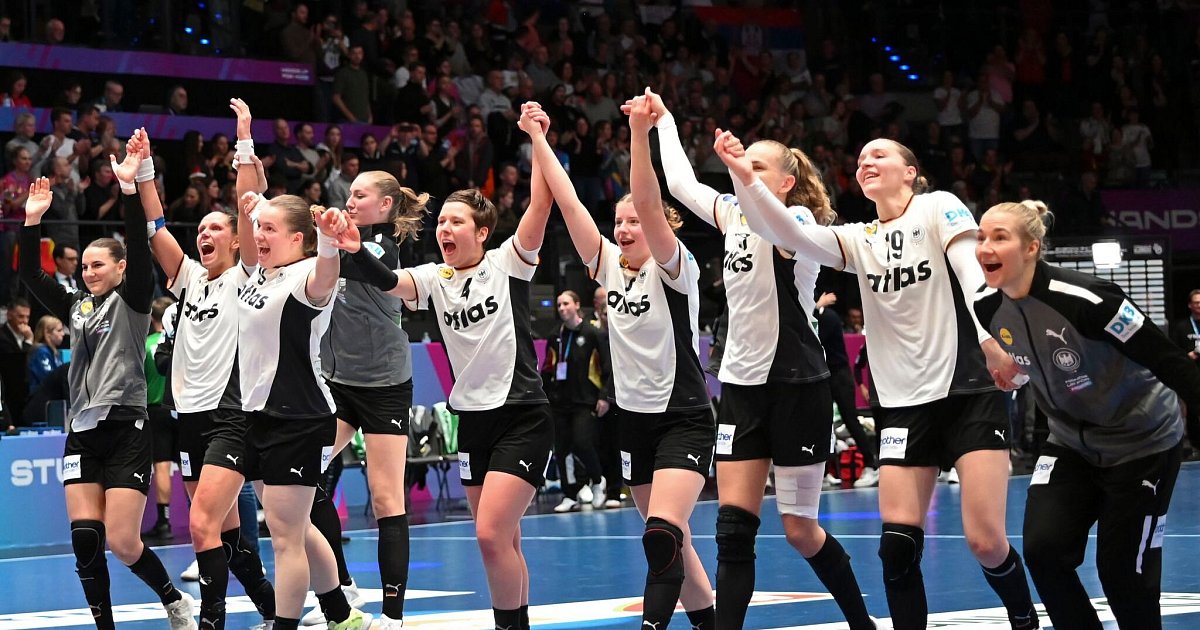 Handballerinnen-treffen-zum-WM-Hauptrunden-Start-auf-F-r-er