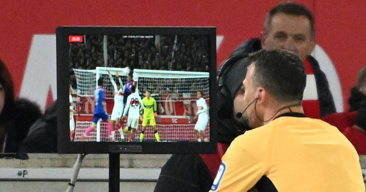 Bericht-Regelh-ter-pr-fen-Video-Check-auch-bei-Eckb-llen