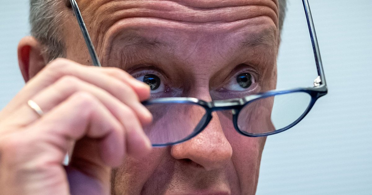 Bis-12-00-Uhr-mittags-Renten-Rebellen-sollen-Farbe-bekennen