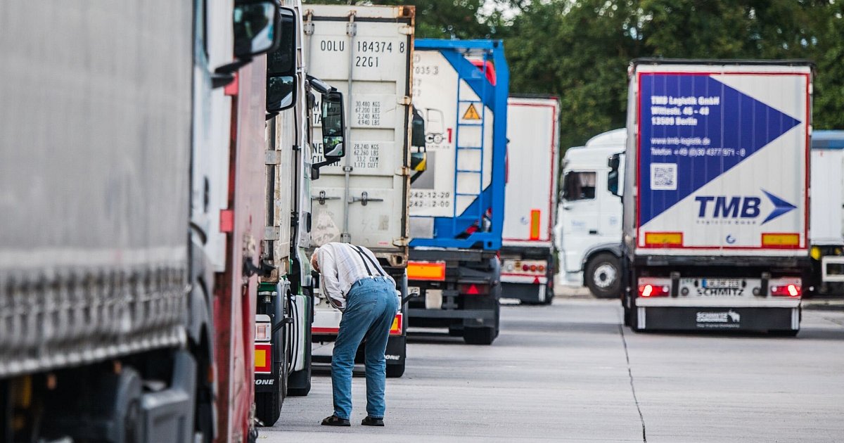 NRW-fordert-mehr-Lkw-Parkpl-tze-an-Autobahnen
