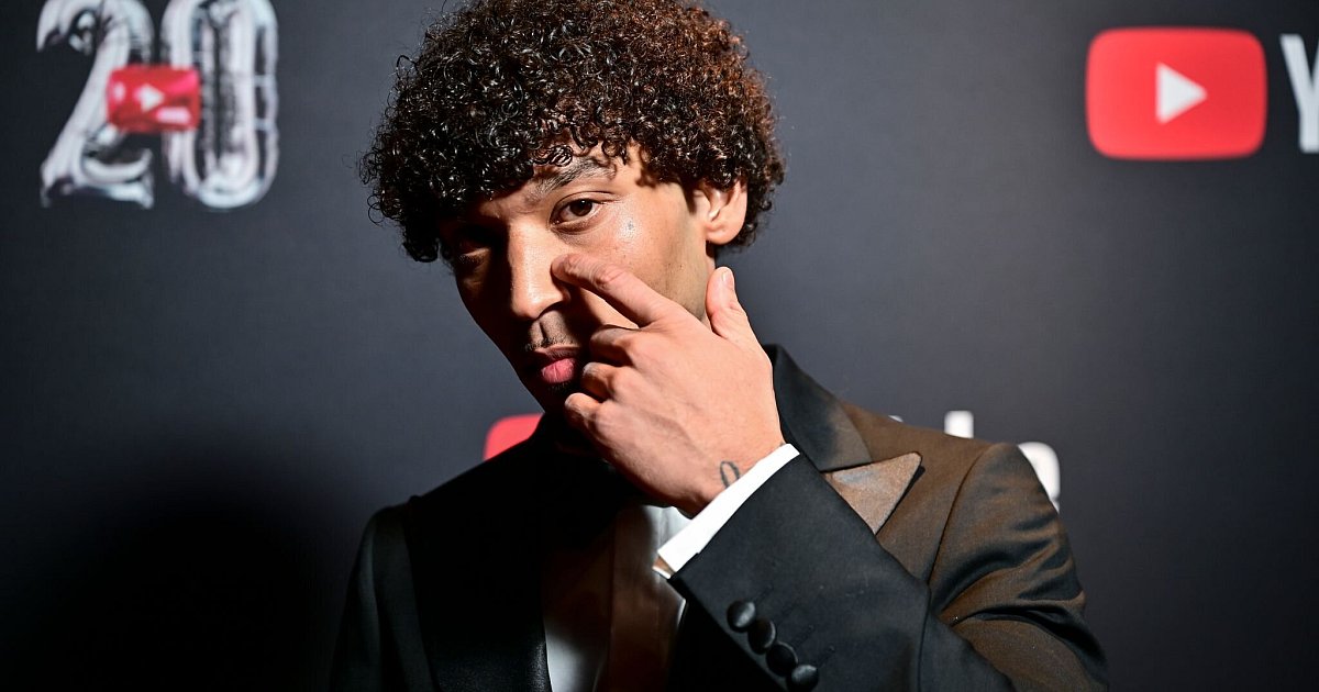 Aachener-Rapper-Jazeek-in-Spotify-Jahrescharts-vorne