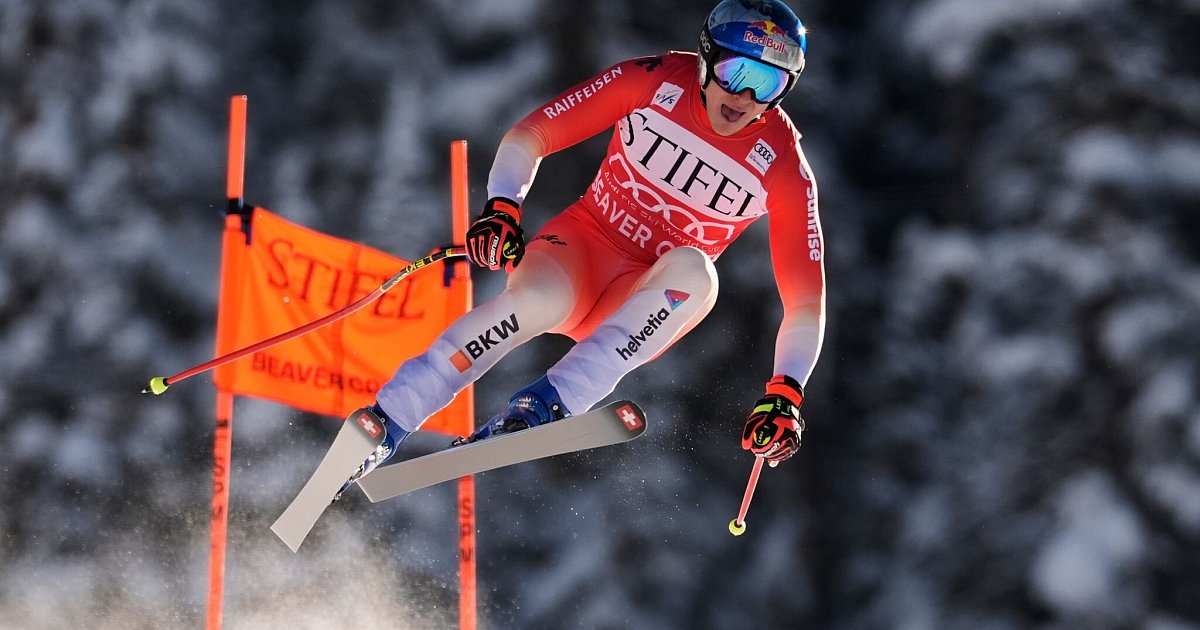 Ski-Star-Odermatt-vor-Sieg-bei-erster-Abfahrt-der-Saison