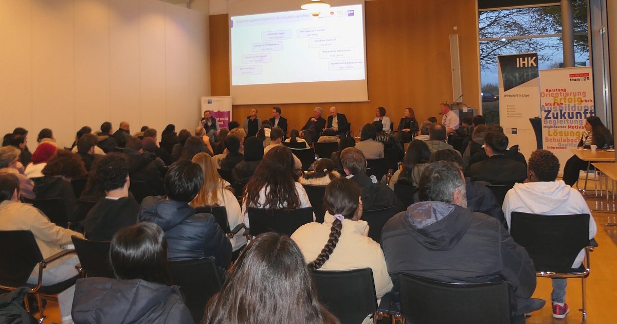 Lippische-Sch-ler-erhalten-Hilfe-f-r-die-Berufswahl