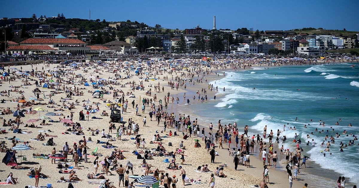 Polizeieinsatz-an-Sydneys-Bondi-Beach