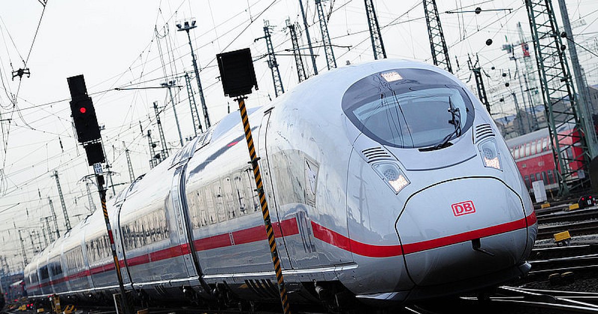 Notarzteinsatz am Gleis Verspätungen bei der Bahn Nachrichten aus OstwestfalenLippe LZ.de