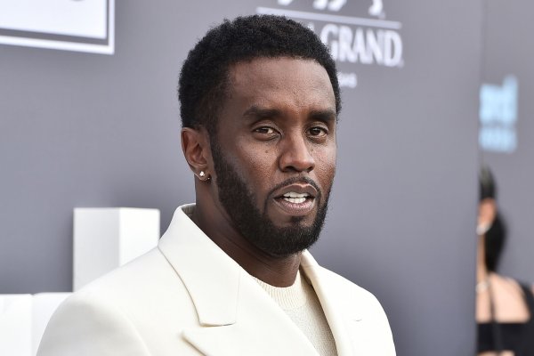 US-Rapper Sean «Diddy» Combs, auch bekannt unter dem Pseudonym P. Diddy, weist Vergewaltigungsvorwürfe zurück. - © Jordan Strauss/Invision/AP/dpa