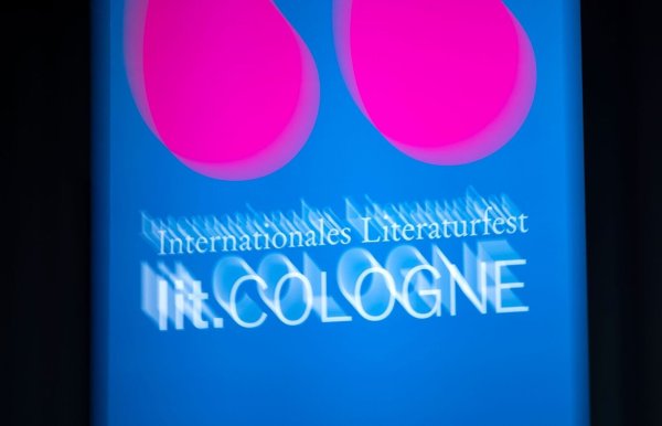 Das Logo des Literaturfestivals Lit.Cologne. - © Thomas Banneyer/dpa