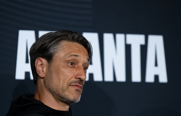BVB-Trainer Niko Kovac ärgert sich über den Ausfall von Carney Chukwuemeka - © Sven Hoppe/dpa