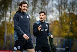 Roberts Uldrikis (l.) gilt mit Blick auf Arminias R&uuml;ckrunde als Hoffnungstr&auml;ger, Stefano Russo ist unumstrittener Leistungstr&auml;ger. - &copy; Sarah Jonek