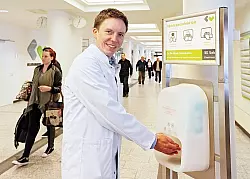 Dr. Jens Gieffers vom Hygiene-Institut des Klinikums Lippe - © Foto: Preuss