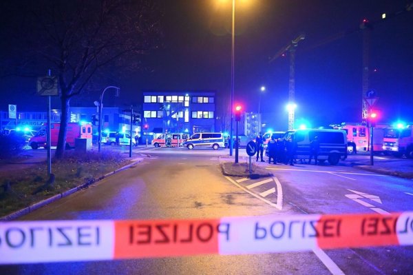 Philipp F. erschoss am 9. März sieben Menschen bei einer Versammlung der Zeugen Jehovas in Hamburg und tötete sich dann selbst. - © Jonas Walzberg/dpa