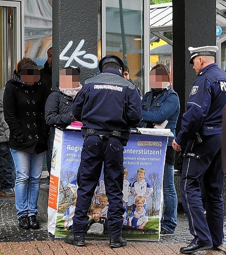 Drückerkolonne täuscht in Herford "Unterstützung für die Region" vor Nachrichten aus