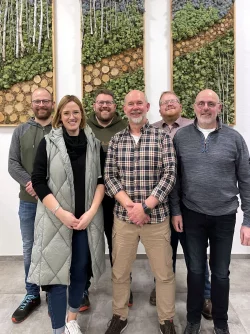 &Uuml;bernehmen wichtige Aufgaben: Ole Fischer, Miriam Buck, Bj&ouml;rn Sasse, Andreas Augustin, Jost Sasse, Bernd Jung &ndash; nicht auf dem Foto Lara K&ouml;nig und Nils Fischer (von links). - &copy; Posaunenchor Hohenhausen