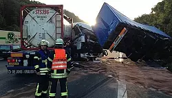 Schwerer Lkw-Unfall auf der A2 bei Veltheim - © Veltheim