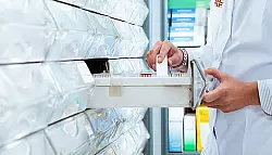 Streit um Apotheke

im Real-Markt - © Detmold