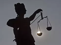 - &copy; SYMBOLFOTO: DPA