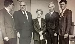 Helmut Kohl mit Dr Lucas Heumann, Claire Marienfeld, Cajus Caesar und Friedel Heuwinkel (von links) - &copy; LZ