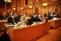 Biologe Martin Starrach, Bernd Meier-Lammering (BUND) und die Rechtsanw&auml;lte Frank Niederstadt und Hans Walter Louis (v. l.). - &copy; FOTO: FLORIAN GONTEK