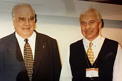 Helmut Kohl mit Cajus Caesar - &copy; LZ