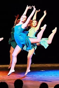 Leichtf&uuml;&szlig;ig: Detmolder Elevinnen. - &copy; Foto: privat