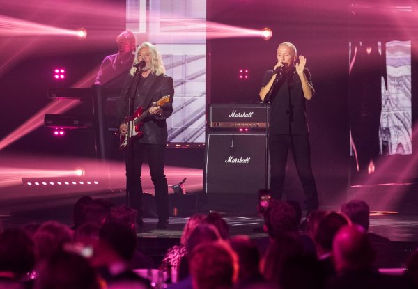 Tears for Fears sind bis heute erfolgreich. Mit dem Album «Songs from the Big Chair» gelang dem Duo 1985 der internationale Durchbruch. (Archiv) - © Daniel Bockwoldt/dpa