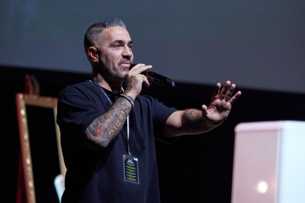 Rapper Bushido steht seit mehr als zwei Jahrzehnten auf der Bühne. (Archivbild) - © Joerg Carstensen/dpa