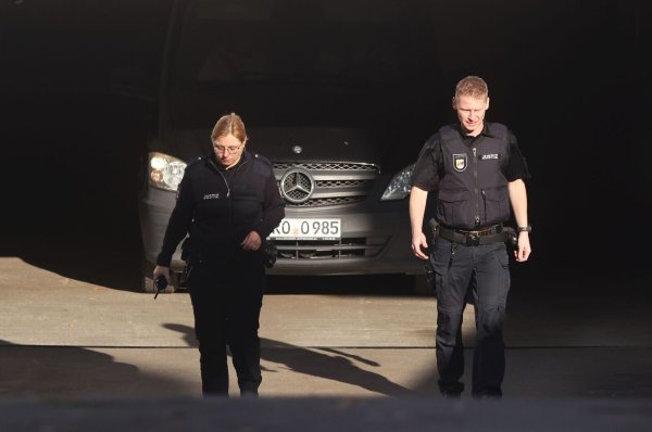 Im Fall Fabian lässt der Anwalt der seit Anfang November in U-Haft sitzenden Tatverdächtigen die Haftgründe prüfen. (Archivbild) - © Danny Gohlke/dpa