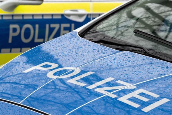Am Freitagabend wurde die Polizei zu einem Tatort in Lindow gerufen. (Symbolbild) - © Soeren Stache/dpa