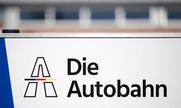 Verbindung im Autobahnkreuz Hilden für zwei Wochen gesperrt. (Symbolbild) - © Hendrik Schmidt/dpa