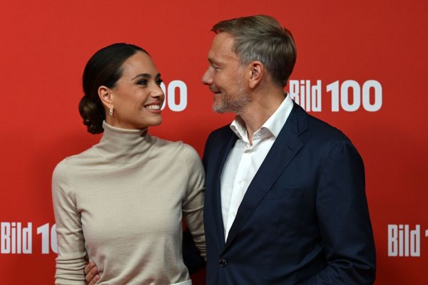 Christian Lindner und Franca Lehfeldt erwarten ihr erstes gemeinsames Kind. (Archivbild) - © Jens Kalaene/dpa