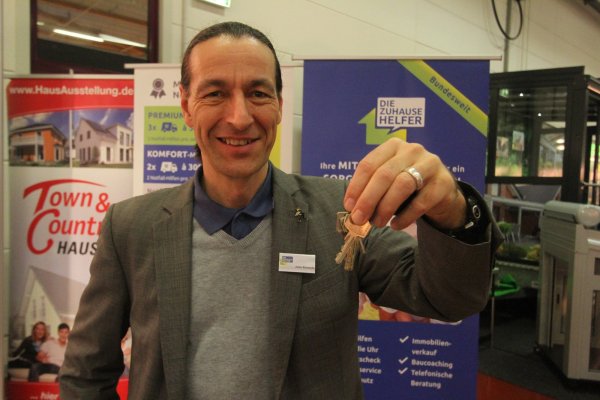 John Kosmalla will mit „Die  Zuhause-Helfer" ein Rundum-Sorglos-Paket für Hausherren anbieten. - © Daniel Hobein