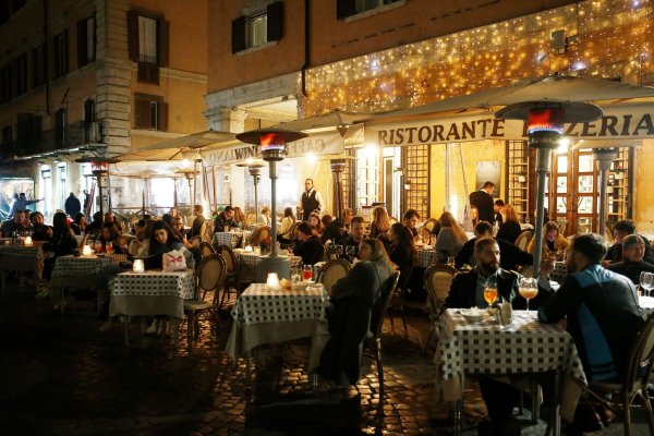 Am Milliardengeschäft Tourismus ist in Italien die Mafia kräftig beteiligt. (Foto: Illustration) - © Cecilia Fabiano/LaPresse via ZUMA Press/dpa