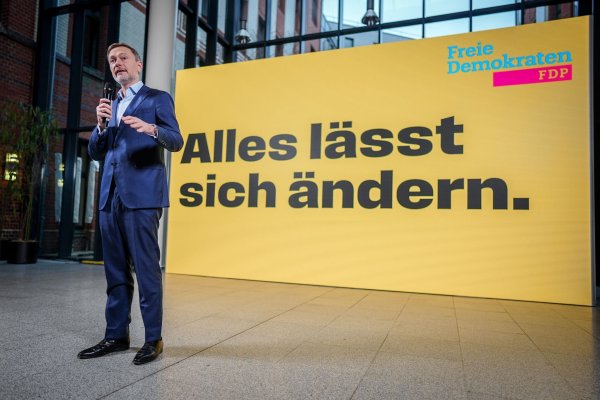 FDP-Kampagne zur Bundestagswahl 2025 - © Kay Nietfeld/dpa