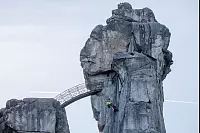 Externsteine Kletterarbeiten - © Torben Gocke