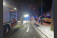 Im Einsatz war die hauptamtliche Wache, der L&ouml;schzug Mitte sowie weitere Einsatzkr&auml;fte aus Diebrock und Elverdissen. - &copy; Claus Frickemeier