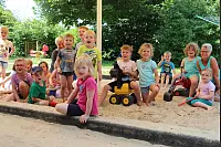 Bavenhausens Zukunft: Die Kinder im Kindergarten haben die Jury bei der Begehung mit einem Lied begrüßt. - © Marlen Grote