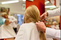 Lipper spenden Haare für Krebskranke - © Torben Gocke
