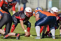 Eindrücke von der U19-Begegnung zwischen den TuS Kachtenhausen White Hawks und der SG Hamm Aces/Sauerland Mustangs. Die White Hawks siegen 40:0. - © EGON PENNER