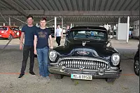 WAVE-TROPHY 2016 - Größte E-Automobilrallye tankt in Dörentrup auf.
Weltrekord mit den meisten zeitgleich aufgeladenen Elektrofahrzeugen mit erneuerbaren Energien geschafft. Viele verschiedene E-Fahrzeuge wurden präsentiert. - © Tanja Watermann