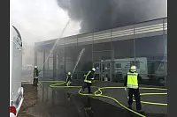 Feuer beim Wohnmobil-Zentrum am Ostring - © Jens Reichenbach