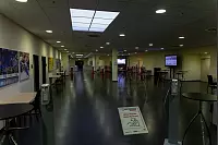 So sieht es im Impfzentrum Lippe aus. - © Jannik Stodiek