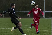 Im Lipperderby muss der RSV Barntrup eine bittere 0:1-Heimniederlage vor rund 200 Zuschauern gegen den Blomberger SV einstecken. - © Egon Penner