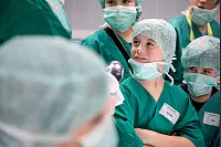 Kinderuni: Im OP-Saal 2 - © Torben Gocke
